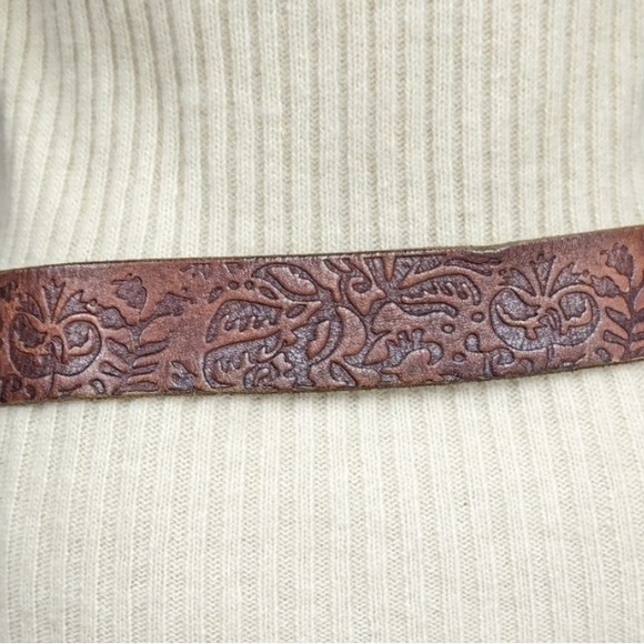 Vintage Belt - Picture 2 of 2